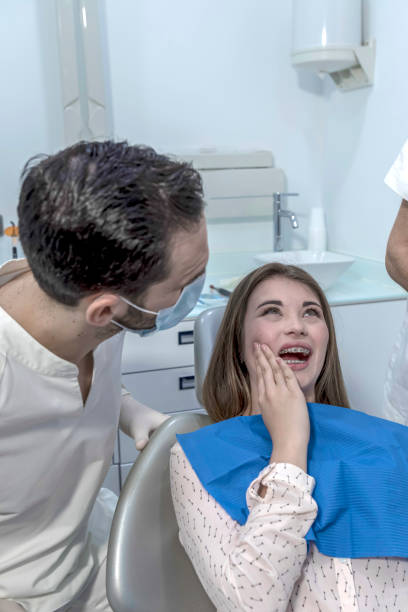 Best Emergency Tooth Extraction in Pontiac, MI